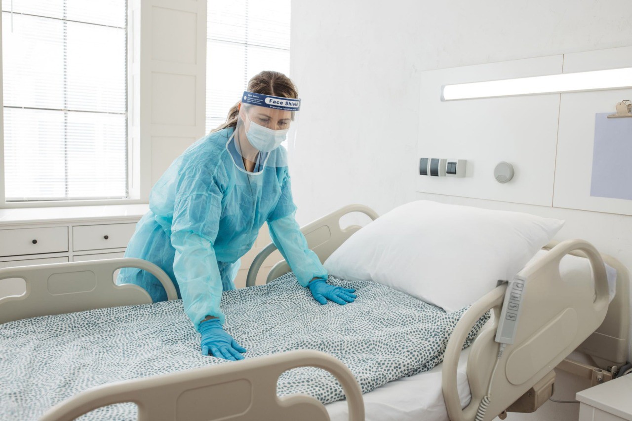 Isolation Gown-2 Isolation Gown-2